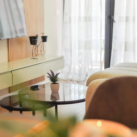Apartment Mint